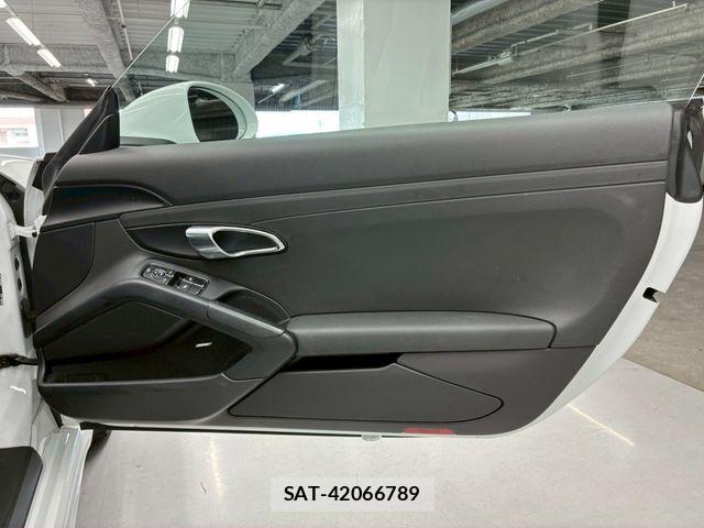 Porsche 718 Cayman 2019-10 7619180-18