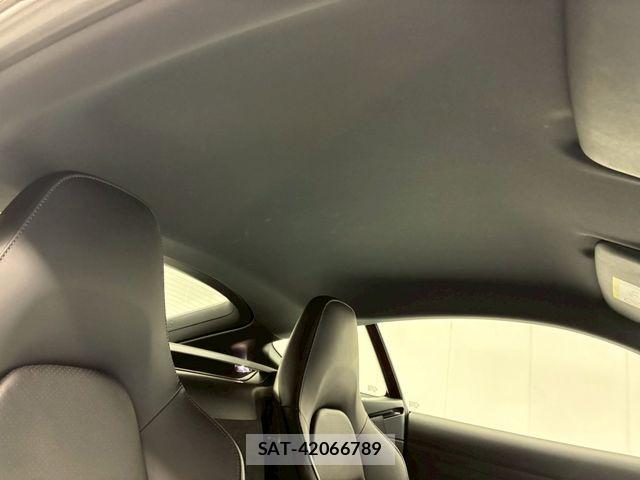 Porsche 718 Cayman 2019-10 7619180-24