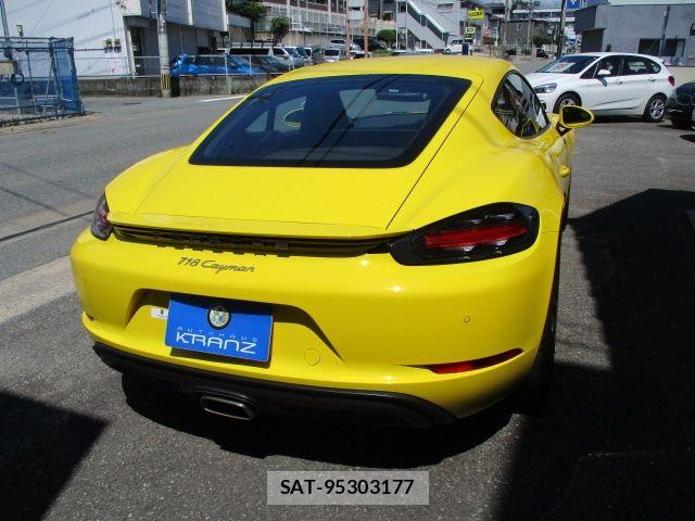 Porsche 718 Cayman 2020-12 7788203-2