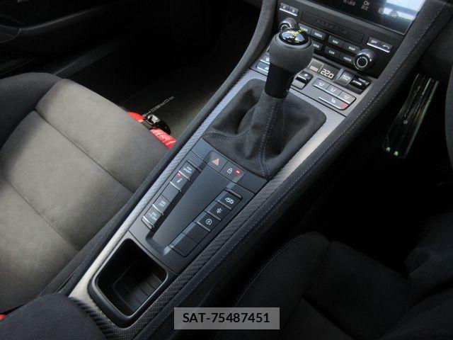 Porsche 718 Cayman 2025-07 8037597-28
