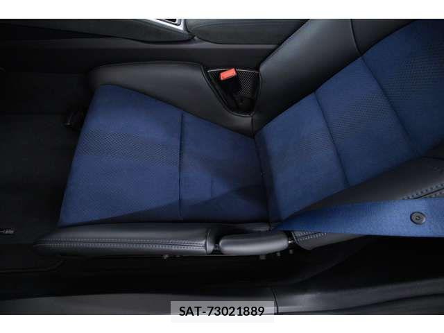 Porsche 718 Cayman 2022-12 8075118-7