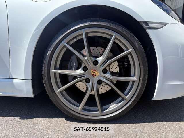 Porsche 718 Cayman 2023-09 8209531-9