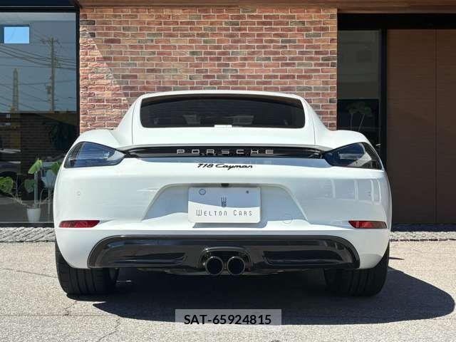 Porsche 718 Cayman 2023-09 8209531-7