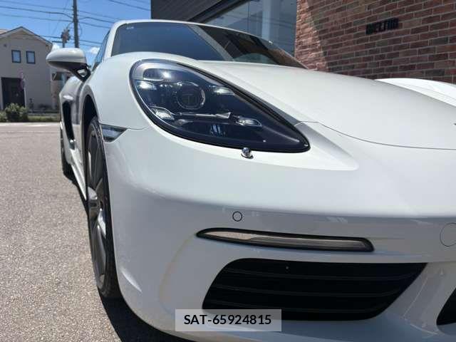 Porsche 718 Cayman 2023-09 8209531-8
