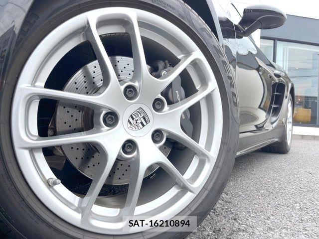 Porsche 718 Cayman 2021-04 8231296-12