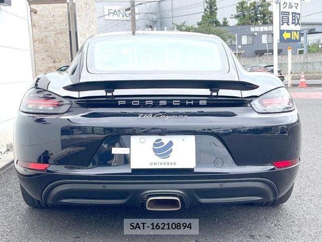 Porsche 718 Cayman 2021-04 8231296-14