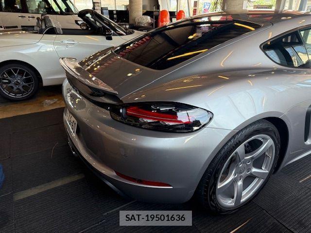 Porsche 718 Cayman 2017-12 8246332-9