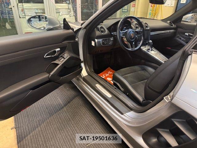 Porsche 718 Cayman 2017-12 8246332-12