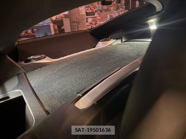 Porsche 718 Cayman 2017-12 8246332-16