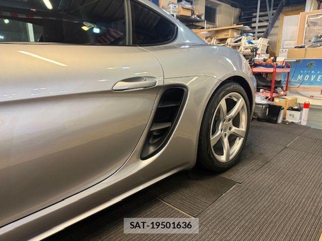 Porsche 718 Cayman 2017-12 8246332-6