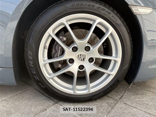 Porsche 718 Cayman 2018-09 8316377-10