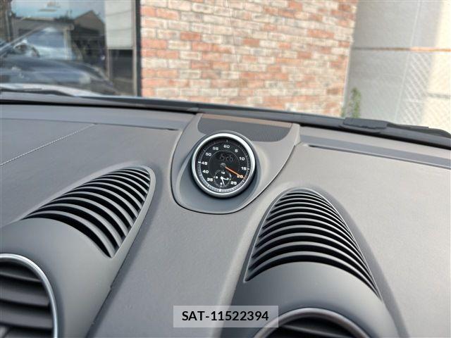 Porsche 718 Cayman 2018-09 8316377-16