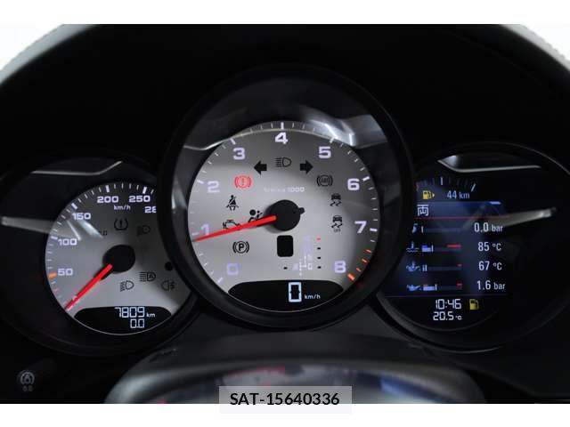 Porsche 718 Cayman 2025-01 8337382-10