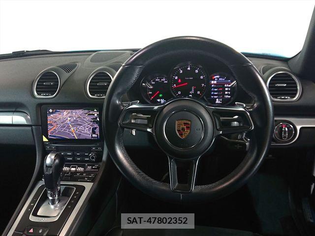 Porsche 718 Cayman 2018-03 8368100-14
