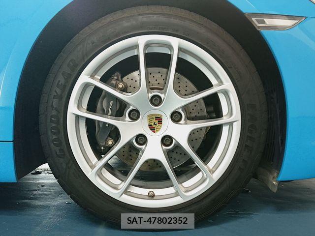 Porsche 718 Cayman 2018-03 8368100-8