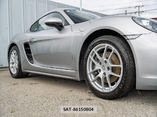 Porsche 718 Cayman 2018-12 8745197-10