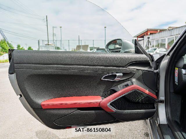 Porsche 718 Cayman 2018-12 8745197-20