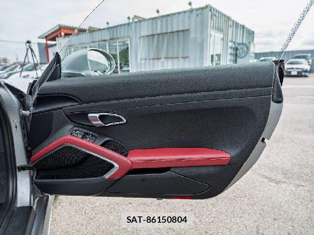 Porsche 718 Cayman 2018-12 8745197-21