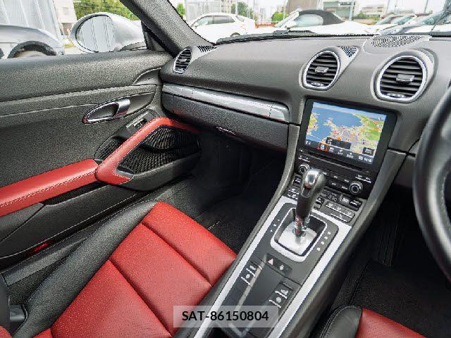 Porsche 718 Cayman 2018-12 8745197-25