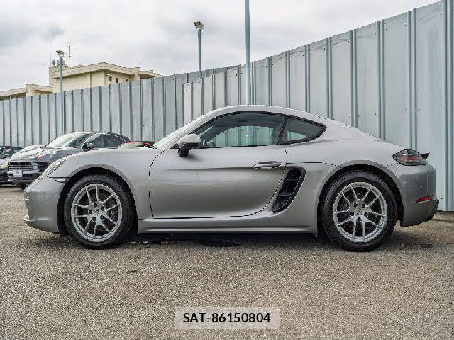 Porsche 718 Cayman 2018-12 8745197-26