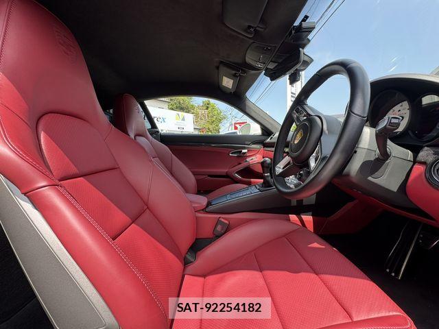 Porsche 718 Cayman 2022-06 8745195-5