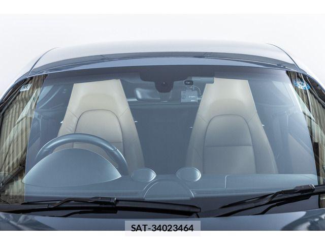Porsche 718 Cayman 2018-07 8831073-18