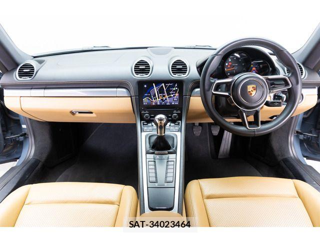 Porsche 718 Cayman 2018-07 8831073-1