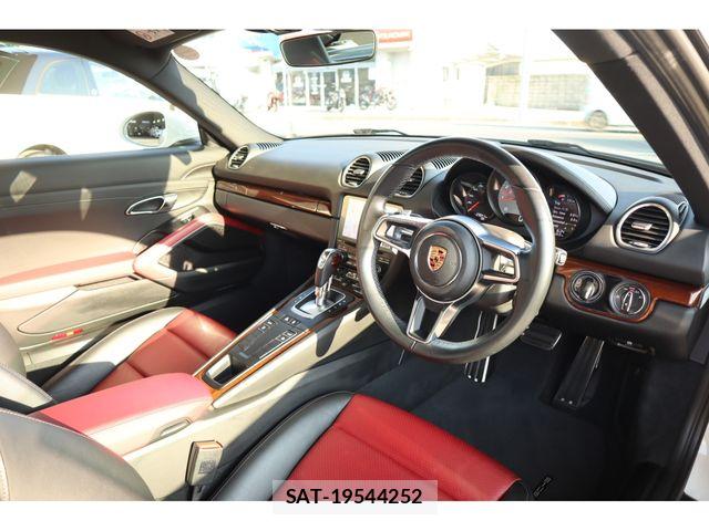 Porsche 718 Cayman 2018-08 6673141-14