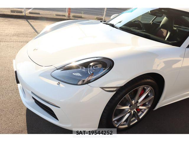 Porsche 718 Cayman 2018-08 6673141-5