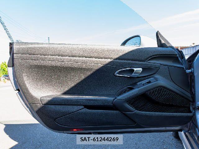 Porsche 718 Cayman 2018-12 7251907-20