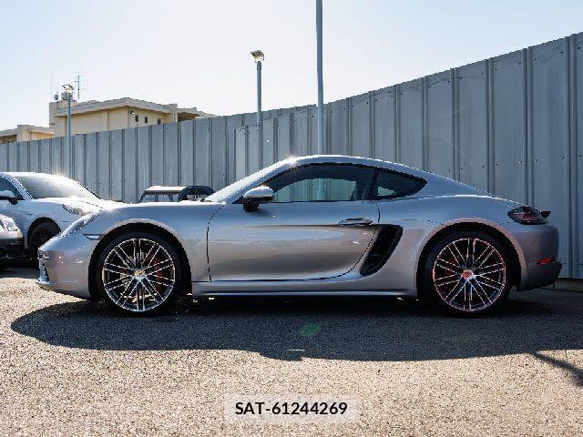 Porsche 718 Cayman 2018-12 7251907-26