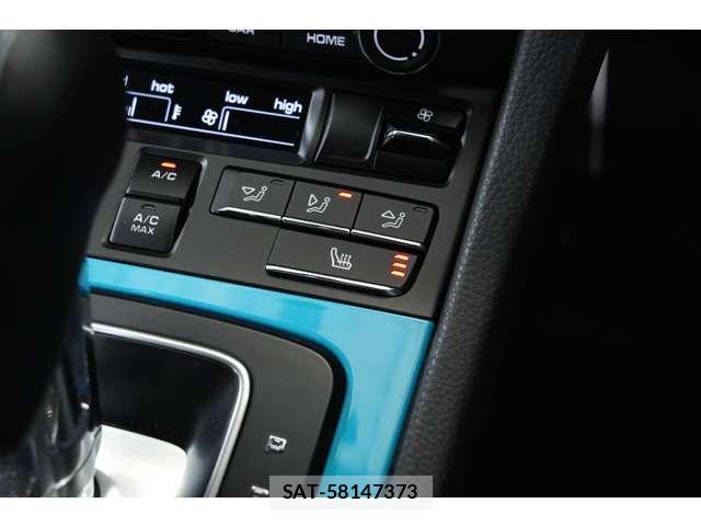 Porsche 718 Cayman 2020-05 8131888-10