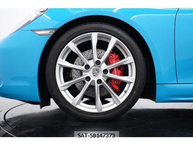 Porsche 718 Cayman 2020-05 8131888-5