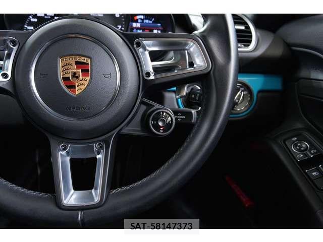 Porsche 718 Cayman 2020-05 8131888-8