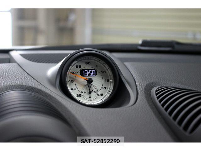 Porsche 718 Spyder 2024-10 2447866-10