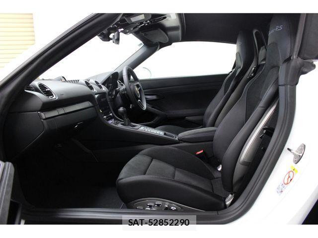 Porsche 718 Spyder 2024-10 2447866-7
