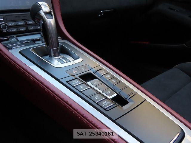 Porsche 718 Spyder 2023-02 6501947-9