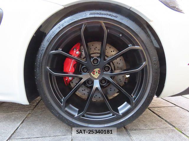Porsche 718 Spyder 2023-02 6501947-23