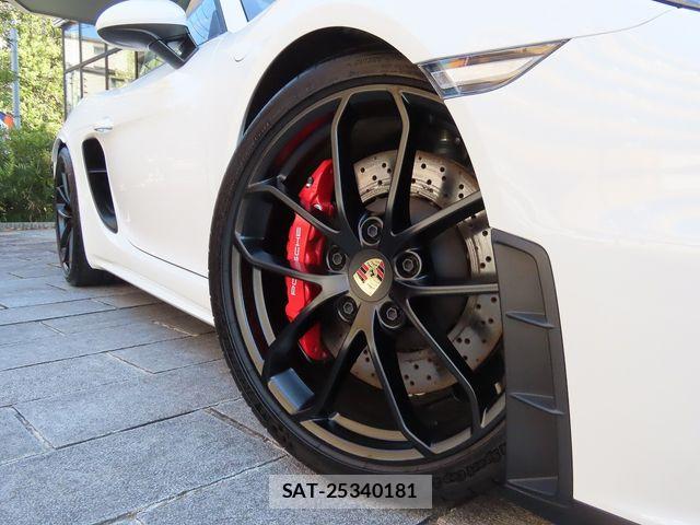 Porsche 718 Spyder 2023-02 6501947-24