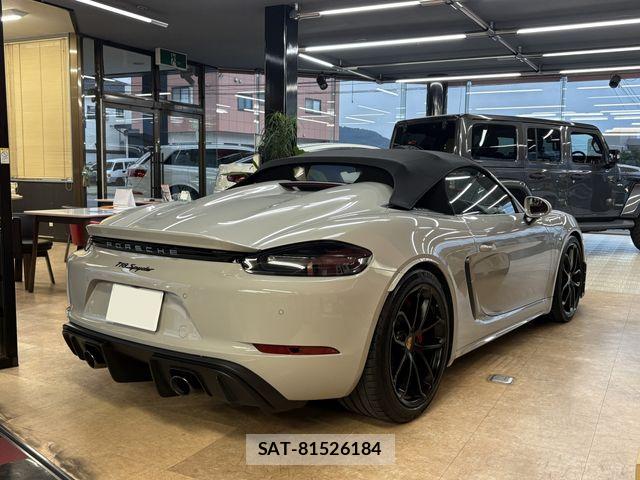 Porsche 718 Spyder 2020-04 8101194-2