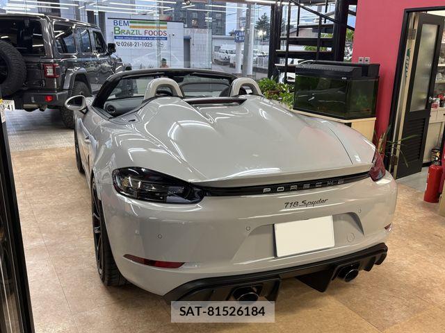 Porsche 718 Spyder 2020-04 8101194-5