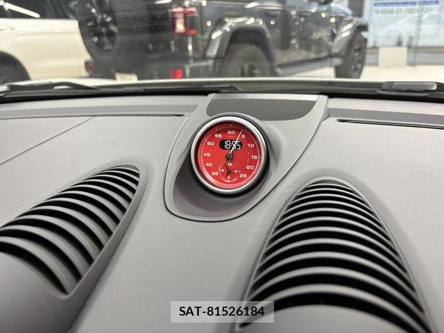 Porsche 718 Spyder 2020-04 8101194-8