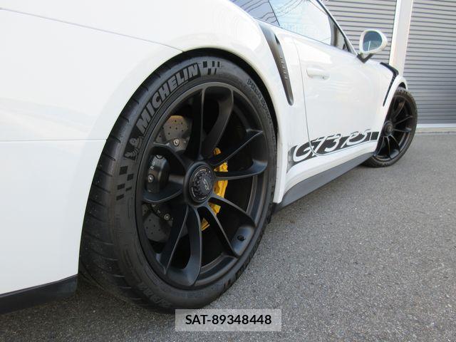 Porsche 911 2019-03 521125-13