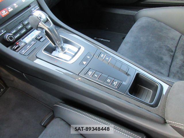 Porsche 911 2019-03 521125-18