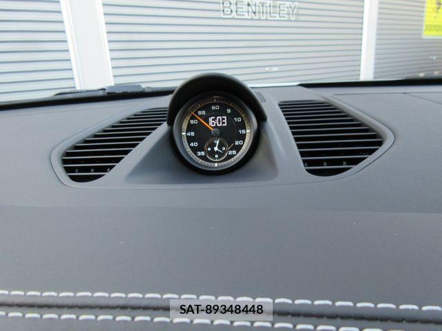 Porsche 911 2019-03 521125-26