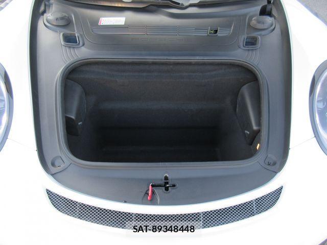 Porsche 911 2019-03 521125-28