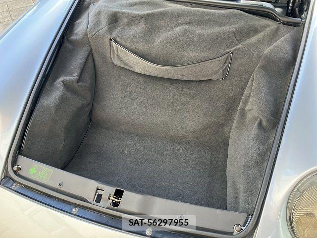 Porsche 911 1996-04 533809-20