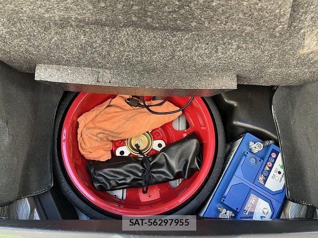 Porsche 911 1996-04 533809-21