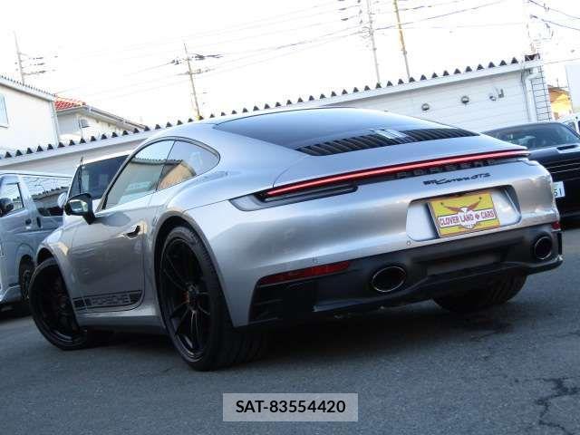 Porsche 911 2022-07 626414-18