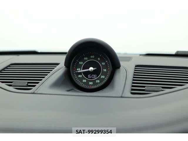 Porsche 911 2023-02 826889-10